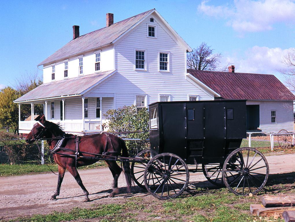 Amish Inn Nappanee Kültér fotó