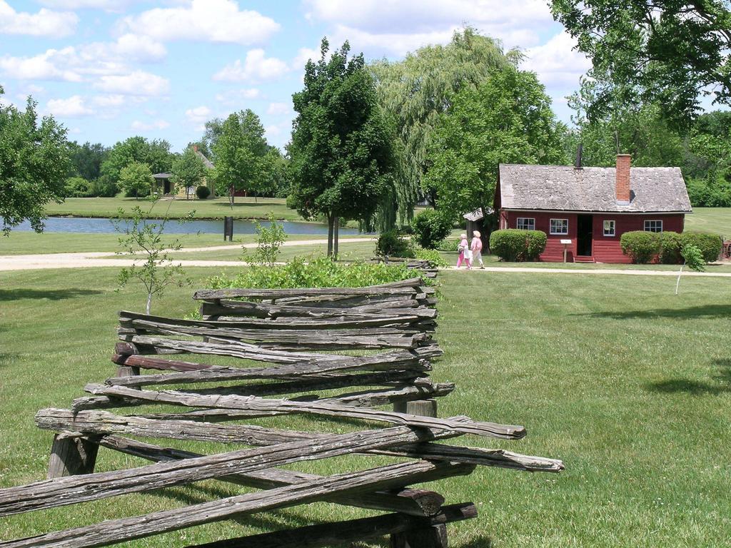 Amish Inn Nappanee Kültér fotó