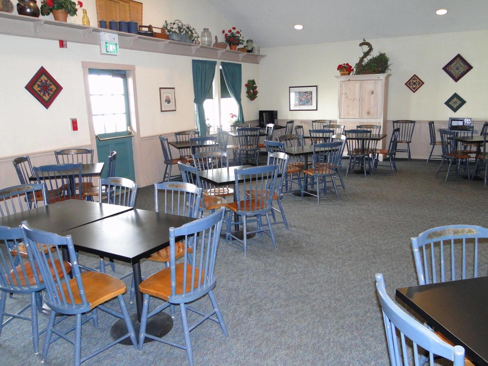 Amish Inn Nappanee Kültér fotó